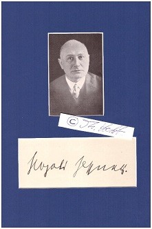 LEOPOLD JESSNER (auch Jeßner, gebürtig Samuel Leopold Jesner, 1878-1945 Hollywood) deutscher Theater- und Filmregisseur. Er gilt als wichtiger Vertreter des Bühnenexpressionismus und des politischen Theaters der 1920er Jahre. Bekannt wurde er zudem als Schöpfer der „Jessnerschen Treppe“.